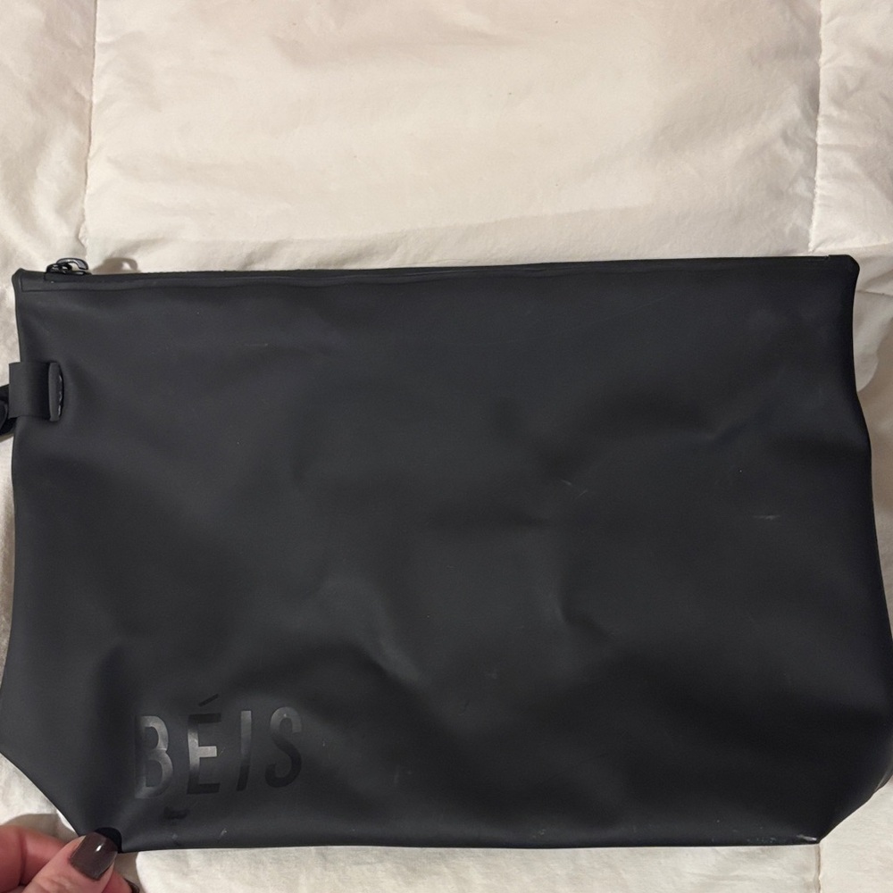BEIS Matte Black Toiletry Bag